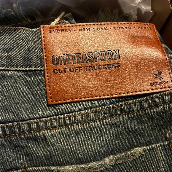 NWT One Teaspoon Memphis Truckers distressed denim jean shorts dark gray/black - Picture 6 of 6